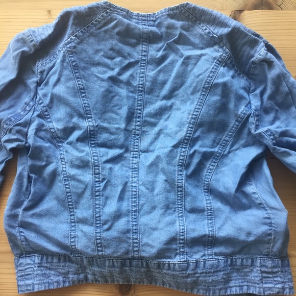 Forever New jean envelope jean jacket - Picture 7 of 8